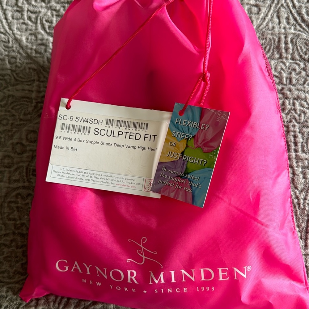 BRAND NEW-Gaynor Minden Pointe Shoes